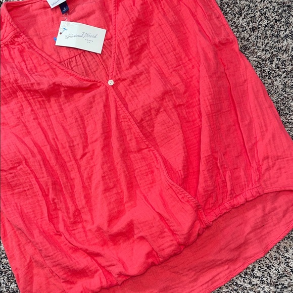 Universal Thread Coral V Neck Short Sleeve Gauze Cinched Blouse Size M | NWT - Picture 2 of 4